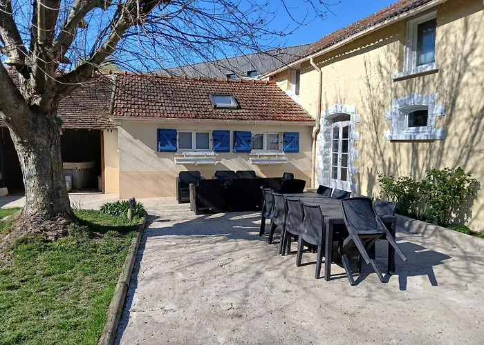 Au Bord de L'Eau